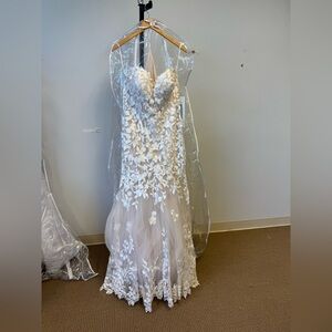 Allure Bridals Ivory Lace Gown 9162